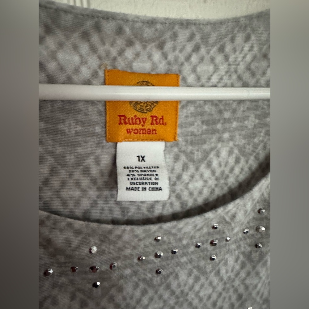 Ruby Rd. Gray Patterned Tunic Top - Picture 5 of 5
